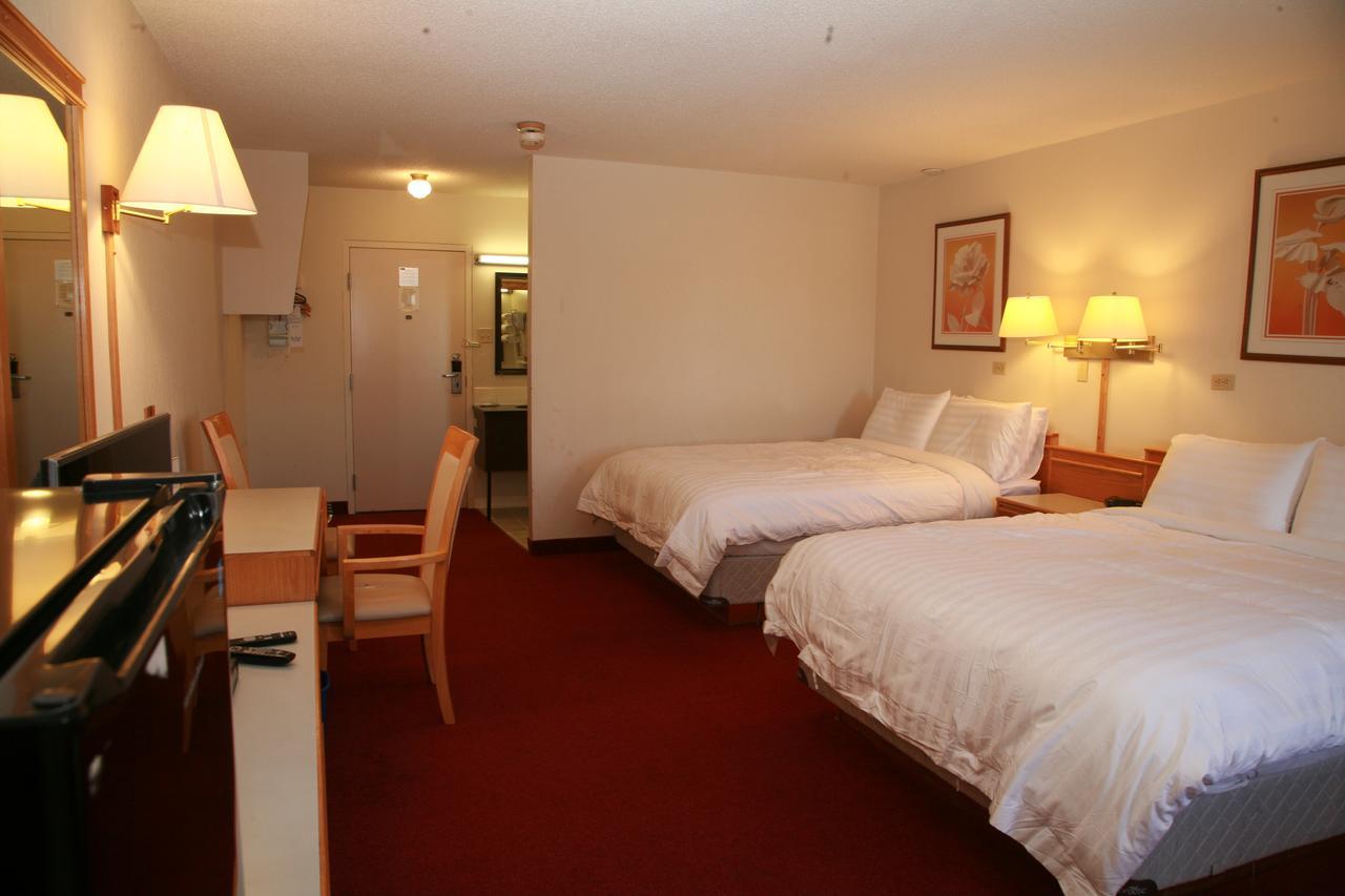 Widus Inn Swift Current Kültér fotó