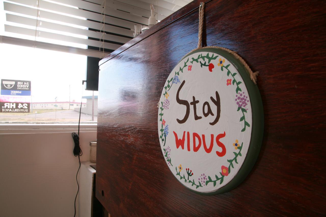 Widus Inn Swift Current Kültér fotó